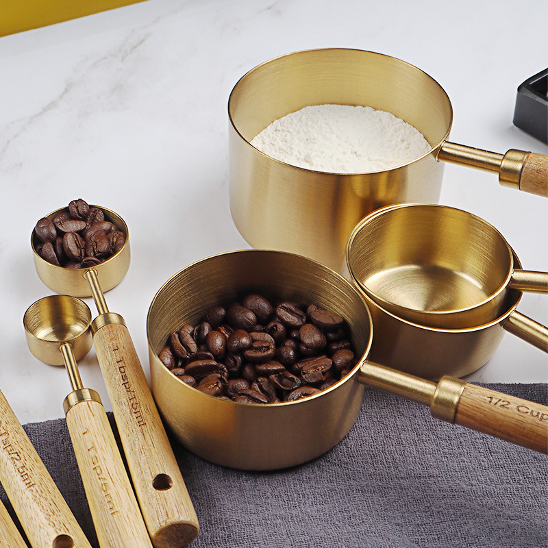 4/8 Buah Cangkir dan Sendok Uk - Kitchen Gadgets Gold ulasan dan harga